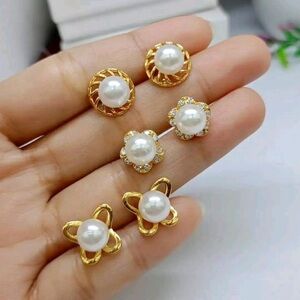 Elegant gold-plated pearl earrings